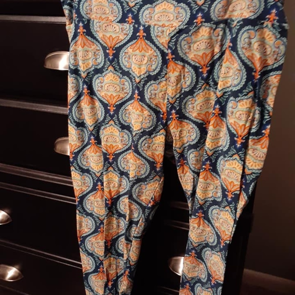 LuLaRoe legging